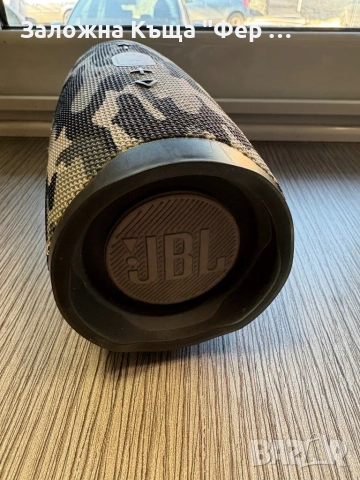 Като нова! JBL Charge 4 , снимка 4 - Тонколони - 53162437