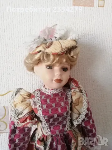 Стари порцеланови кукли, маркови с ренесансови рокли. , снимка 7 - Колекции - 49126124