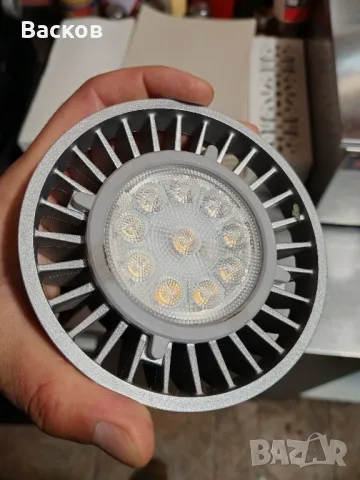 LED E27 Toshiba PAR38 19.7W, снимка 4 - Лед осветление - 49295499