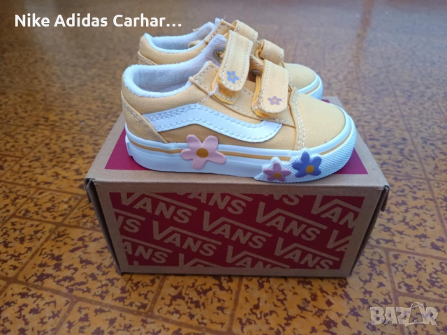 Чисто нови бебешки кецове Vans, с кутията! Размер: 19., снимка 3 - Бебешки обувки - 52910835
