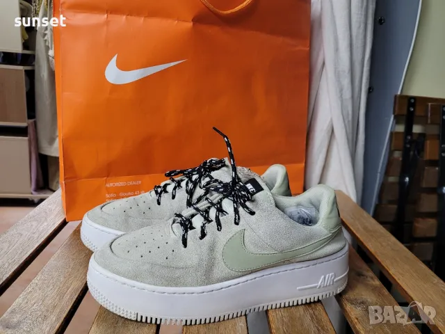 Nike Air Force 1 резидави маратонки+ торбичка !, снимка 7 - Кецове - 47979876