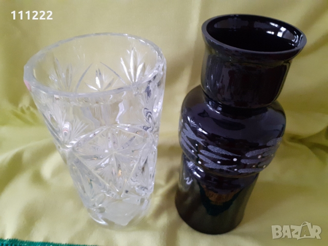 лот стъклени предмети за домакинството: 2 вази и гарафа, снимка 1 - Други - 36057354