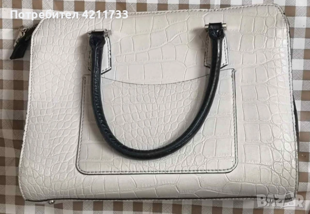 GUESS чанта оригинална, лукс НОВО, снимка 4 - Чанти - 53593664