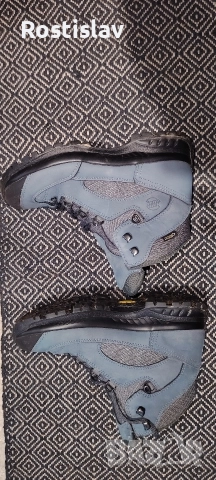 туристически обувки висок клас , снимка 5 - Дамски ежедневни обувки - 52694337