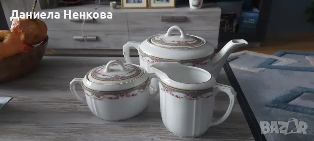 Красив комплект чайник, латиера и захарница, снимка 2 - Сервизи - 48715664