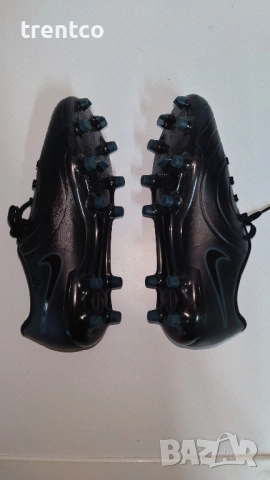 Нови бутонки Nike jr legend 10 club fg/mg 36 номер, снимка 2 - Детски маратонки - 53240417