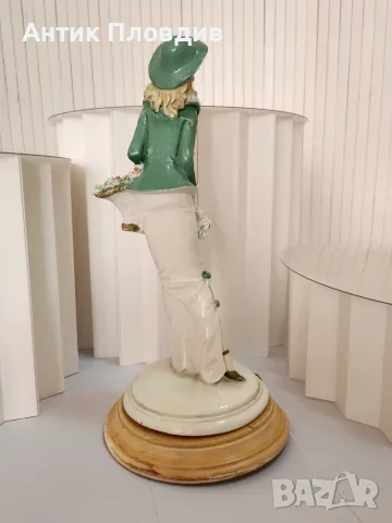 Статуетка A. Belcari „Дама с кошница цветя“, снимка 4 - Статуетки - 56020114