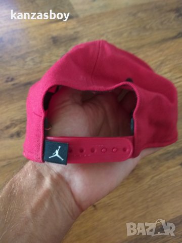 Nike Jordan Jumpman Snapback Cap In Red - страхотна мъжка шапка , снимка 6 - Шапки - 41846578