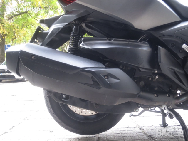 Yamaha XMAX 400, снимка 6 - Мотоциклети и мототехника - 52324547