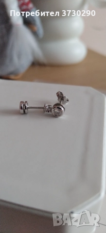 Диамантени обеци 18к бяло злато , снимка 4 - Обеци - 52821539