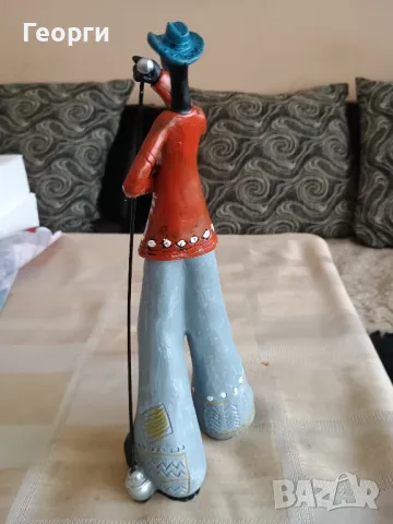 Статуетка на певец 28 см., снимка 4 - Статуетки - 50096332