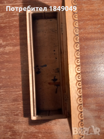 Дървена кутия за моливи, снимка 2 - Антикварни и старинни предмети - 44758895