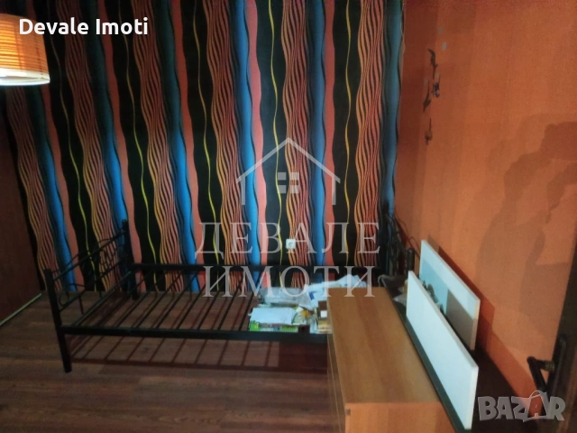 Семейна къща в гр. Русе, местност Мерата (срещу МЕТРО ), снимка 16 - Къщи - 53120683