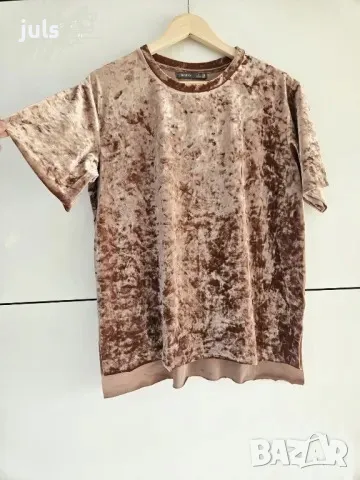 Bershka, L размер, кадифена с къс ръкав, снимка 2 - Тениски - 48921986