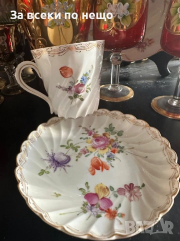 Dresden Germany  Circa 1901 The Carl Thieme porcelain company was founded in 1886 Код P1916, снимка 10 - Декорация за дома - 53388770