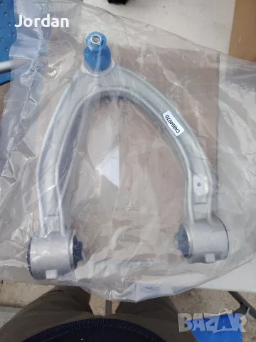 Носач за мерцедес w220 cl c215