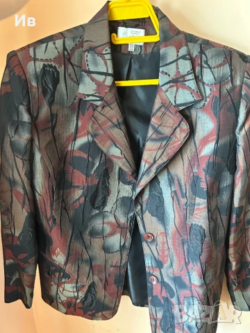 Дамско сако, снимка 2 - Сака - 51386234