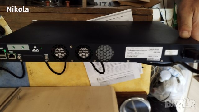 Суич 24-портов превключвател Juniper Networks EX2200 ex 2200-24T- 4G, снимка 6 - Суичове - 42500916