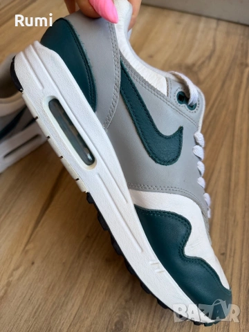 Оригинални маратонки Nike Air Max 1! 42,5 н, снимка 5 - Маратонки - 51253571
