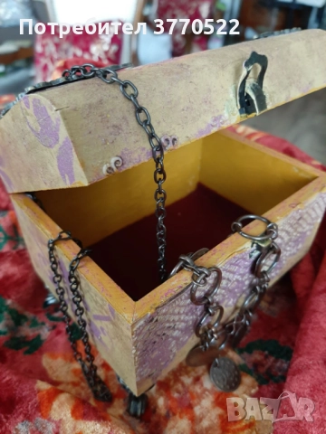 Кутия за бижута в старинен стил., снимка 2 - Антикварни и старинни предмети - 52919093