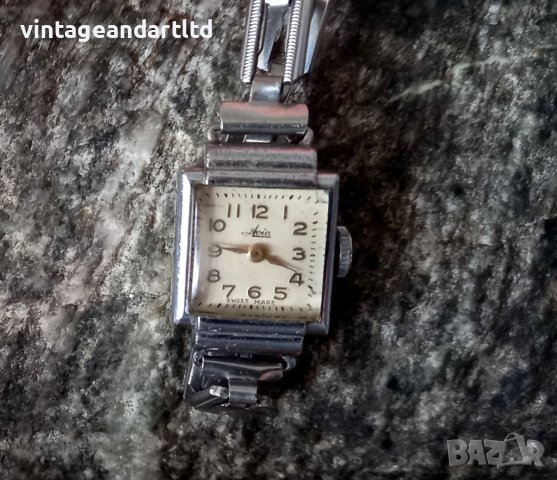 Колекционерски часовник Avia, швейцарски, работи отлично, снимка 6 - Антикварни и старинни предмети - 40098167