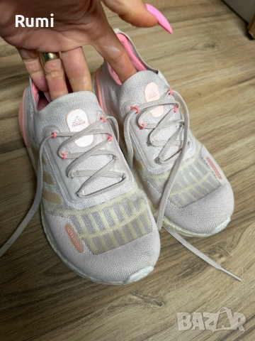 Оригинални маратонки adidas (WMNS) adidas UltraBoost! 36 н, снимка 5 - Маратонки - 53660123
