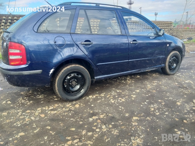 Шкода Фабия 1.4 бензин 12/2004 год Климатик - 1499€ Тел 0897440948, снимка 4 - Автомобили и джипове - 53392829