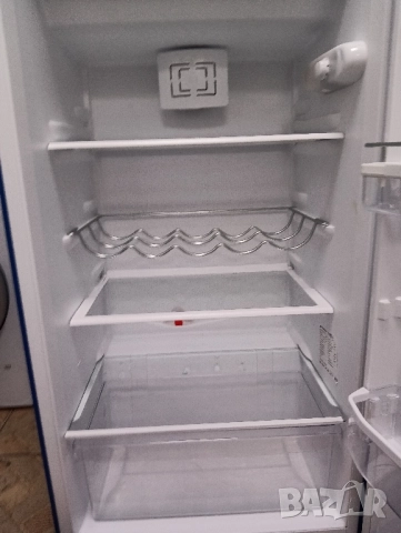 Син хладилник с вътрешна камера ретро дизайн Smeg 2 години гаранция!, снимка 4 - Хладилници - 52396517