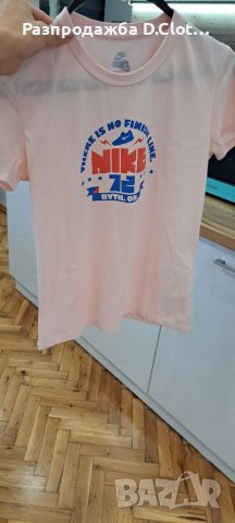 Nike дамска  тениска 