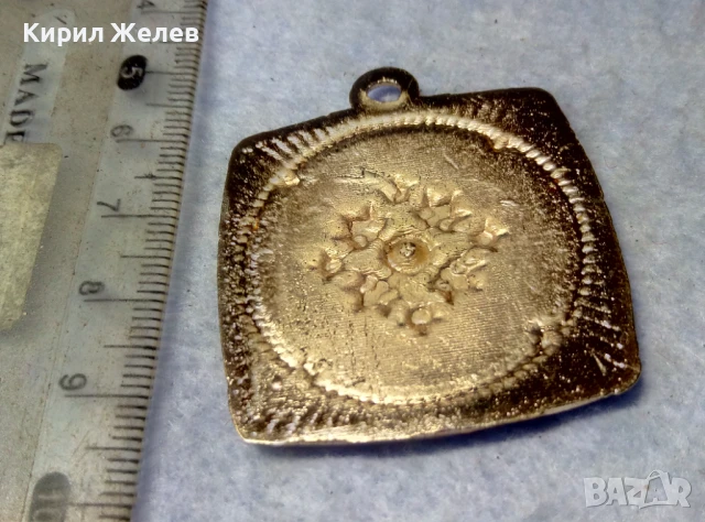 ПРЕКРАСЕН СТАР РЕТРО АРТ ПОЗЛАТЕН МЕДАЛЬОН с ЮВЕЛИРНО ФАСЕТИРАНИ БЛЕСТЯЩИ ЦИРКОНИ 20547, снимка 6 - Антикварни и старинни предмети - 51279714