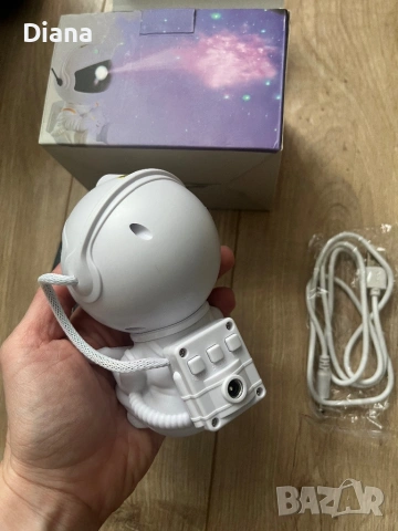 Проектор на галактики Nebula, снимка 3 - Плейъри, домашно кино, прожектори - 53601264