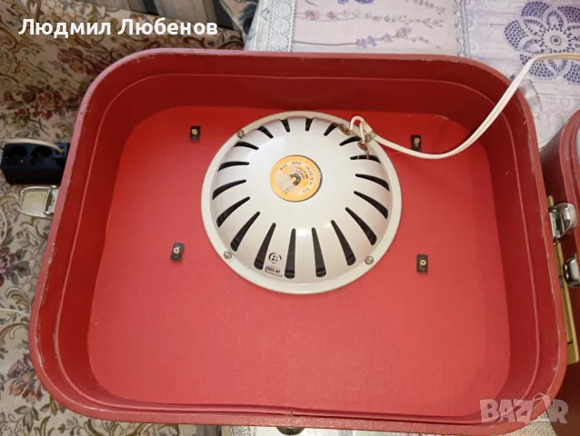 Ретро грамофон Fonica от 1966г., снимка 7 - Грамофони - 55853056