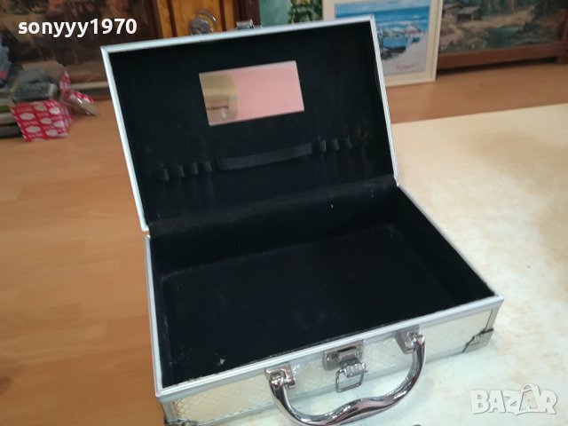 АЛУМИНИЕВ КУФАР ОТ ГЕРМАНИЯ 2102241612, снимка 6 - Колекции - 44401846