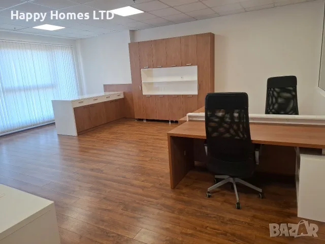 голям офис в бизнес сграда, снимка 5 - Офиси - 55750025