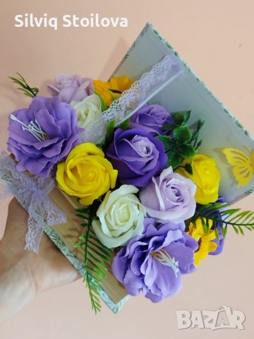 "Кутия книга" със сапунени цветя подходящ подарък за всеки повод, снимка 4 - Подаръци за жени - 40950959