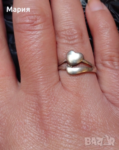 Сребърен пръстен със сърце