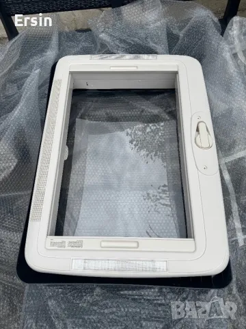 Midi Heki, Dometic Rooflight 70x50cm с манивела и принудителна вентилация и лед осветление 