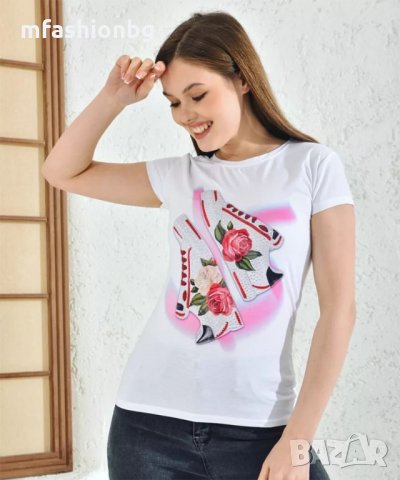 Дамски тениски с принт и камъчета, снимка 5 - Тениски - 35830320