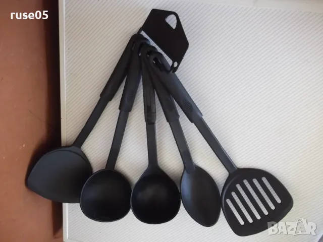 Комплект от 5 бр. прибора за готвене