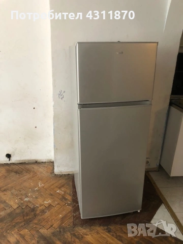 Продавам хладилник ARIELI