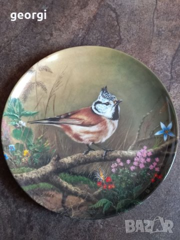 Немска порцеланова декоративна чиния с птица