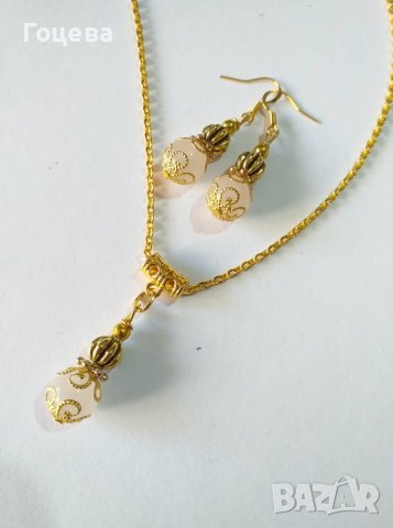 Красивият ни нов комплект бижута с камъни Бял кварц и богати орнаменти в цвят злато , снимка 8 - Бижутерийни комплекти - 35117281