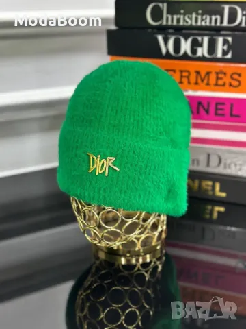Dior зимни дамски шапки , снимка 2 - Шапки - 48250848