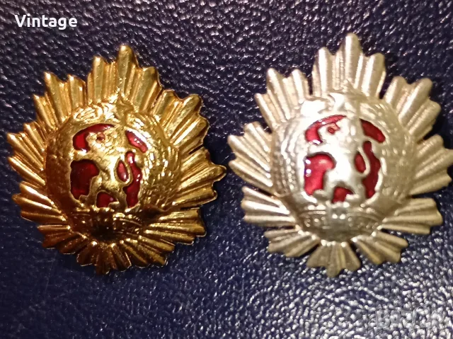 Миниатюри за ревер на орден НРБ 1-ва и 2- ра степен, позлатена и посребрена, с емайл