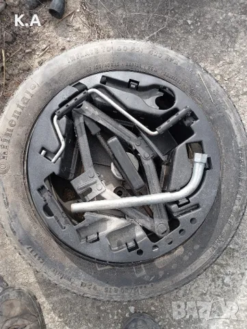 Резервна гума, тип патерица 15 Alfa Romeo 147 с крик и ключ, снимка 5 - Гуми и джанти - 49481420