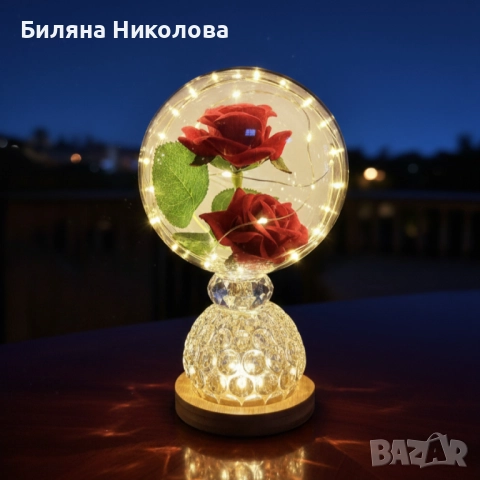 Лампа с вечни рози и топла LED светлина – подарък, който не увяхва, снимка 3 - Настолни лампи - 52510128