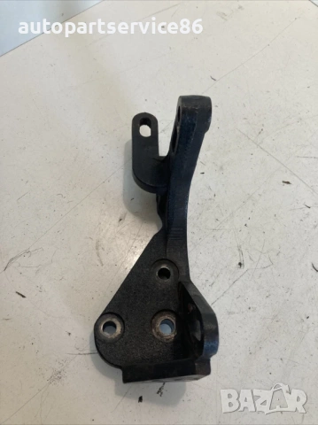 Конзола държач за KIA Sportage 2.0 16V бензин (2007), снимка 2 - Части - 53338674