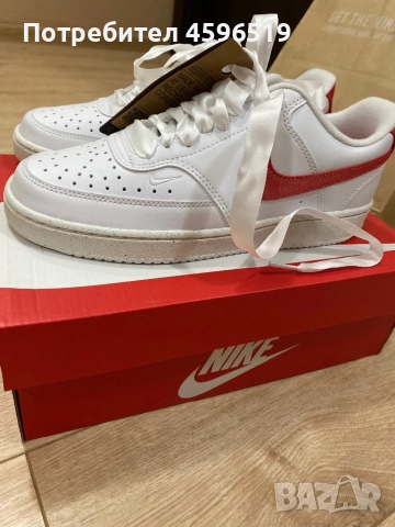 Нови оригинални дамски обувки Nike