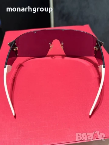 Слънчеви очила FENDI FF-0382/S / Със драскотини, снимка 3 - Слънчеви и диоптрични очила - 50800132