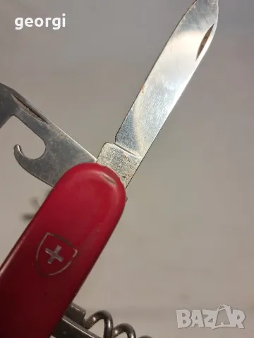 Швейцарски джобен нож Victorinox , снимка 2 - Ножове - 48205249